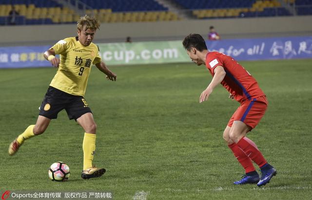 曼城4-0弗鲁米嫩塞首夺世俱杯北京时间12月23日凌晨2时，世俱杯决赛，曼城对阵弗鲁米嫩塞。